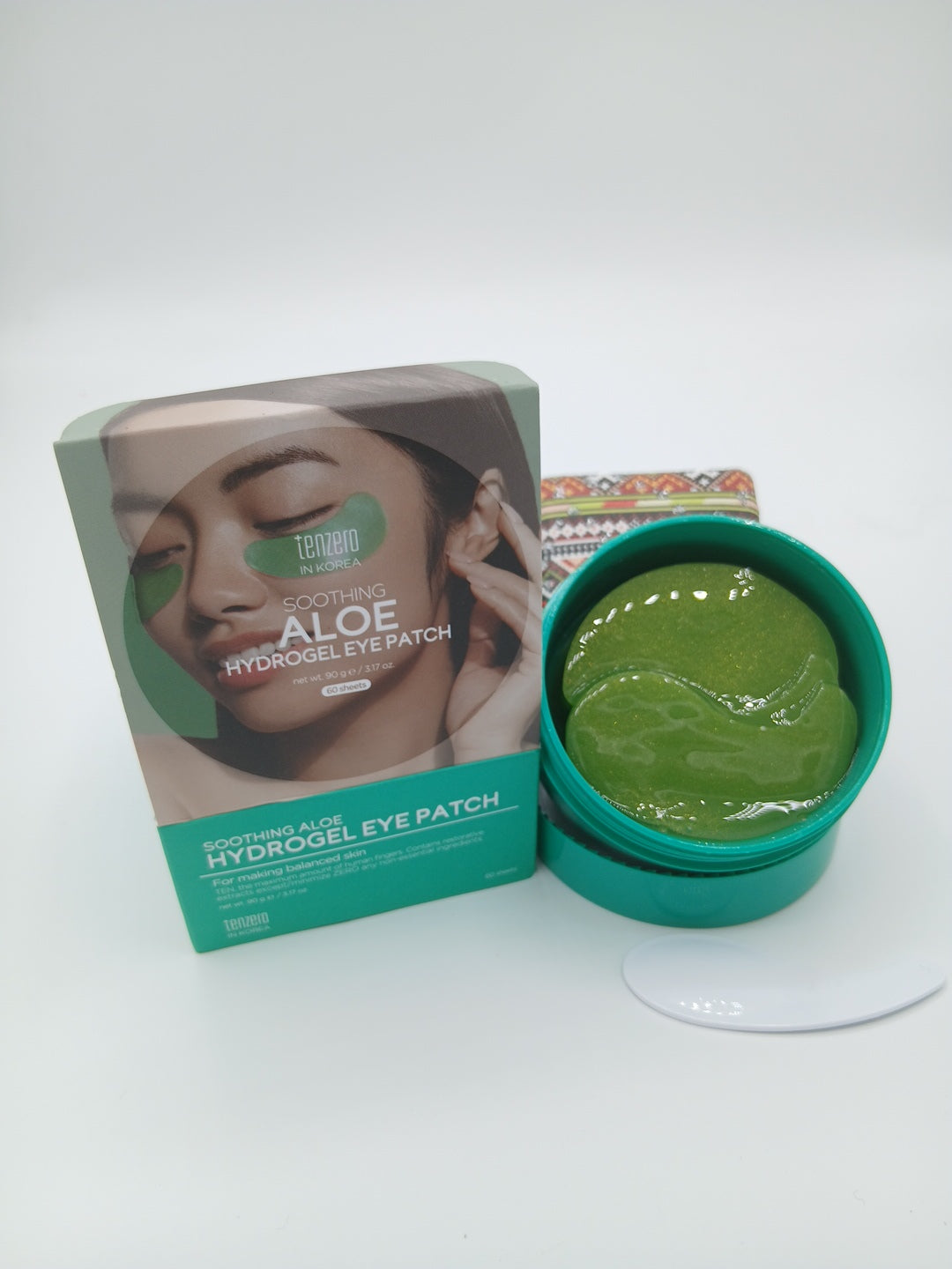 Adore: MOISTURE Soothing ALOE HYDROGEL Eye Patch