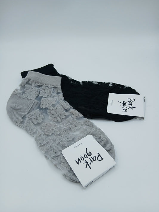 Chic floral lace design footie socks